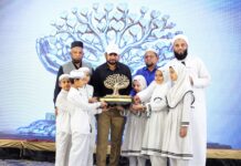 MS Education Academy Honours Munawar Zama with Murabbi Award on Himmat Day